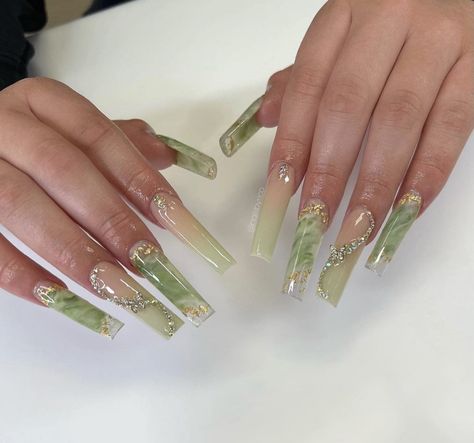 Sweet 16 Nails, Quince Nails, Quinceanera Nails, Green Acrylic Nails, Nails Dip, Long Acrylic Nail Designs, Long Acrylic Nails Coffin, Really Cute Nails, Unique Acrylic Nails