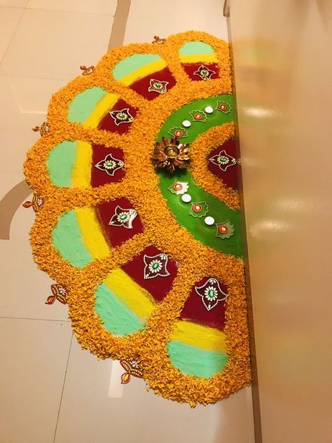 Pookolam Design, Wedding Diy Flowers, Paper Flowers Diy Wedding, Paper Flowers Wedding Bouquet, Diwali Happy, Rangoli Diwali, Easy Rangoli Designs Diwali, Diy Paper Flowers, Diwali Decorations At Home