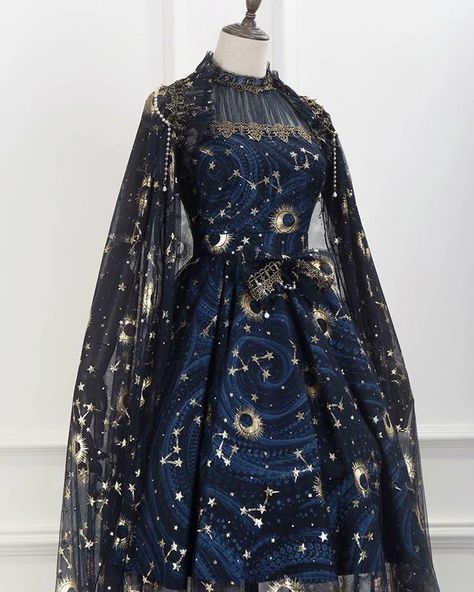 Outfit Ideas Fancy Dress, Night Inspired Outfits, Star Moon Dress, Space Prom Outfit, Stary Night Outfit Ideas, Anime Cape Design, Space Homecoming Theme Outfit, Starry Dress Prom, Celestial Witch Costume Ideas