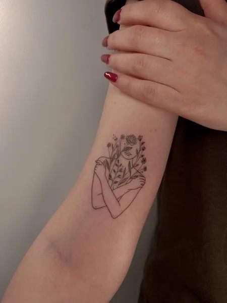 Love Tattoo On Hand, Respect Tattoo, Self-love Tattoo Ideas, Love Heart Tattoo, Hip Thigh Tattoos, Self Love Tattoo, Chic Tattoo, Love Tattoo, Elegant Tattoos