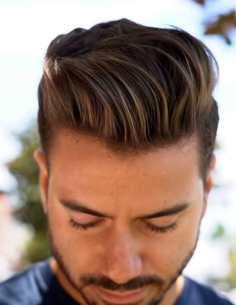 Men’s Caramel Highlights, Mens Balayage Short Hair, Men Blonde Highlights Short Hair, Men’s Highlights Brown Hair, Mens Highlights Dark Hair, Men’s Highlights, How To Lighten Brown Hair, Brown Hair Color Men, Ash Blonde Balayage Short