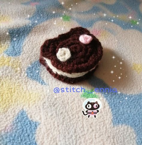 Steven Universe Crochet, Crochet Cookie, Cookie Cat, Crochet Cozy, Crochet Inspo, Crochet Stuff, Diy Crochet Projects, Crochet Cat, Craft Time