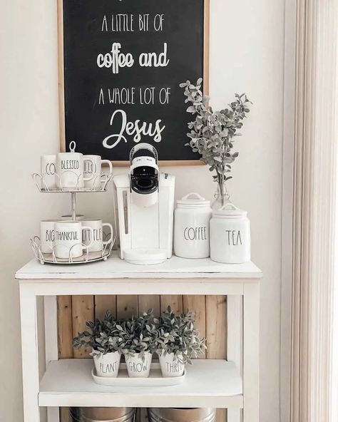 Corner Small Coffee Nook, Mini Coffee Bar Small Spaces, Coffee Cart Ideas, Corner Coffee Bar Ideas, Diy Coffee Bar Ideas, Mini Coffee Bar, Corner Coffee Bar, Coffee Bar Party, Coffee Bar Cart