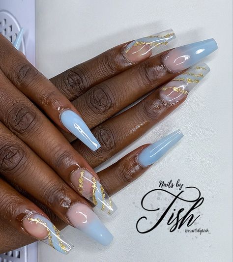 Acrylic Nail Designs For Summer Neutral, Light Blue Gold Nails, Light Blue White And Gold Nails, Gold And Light Blue Nails, Light Blue And Gold Nails Acrylic, Light Blue Matte Nails, Baby Blue And Gold Nails, Light Blue And Gold Nails, Pale Blue And Gold Nails