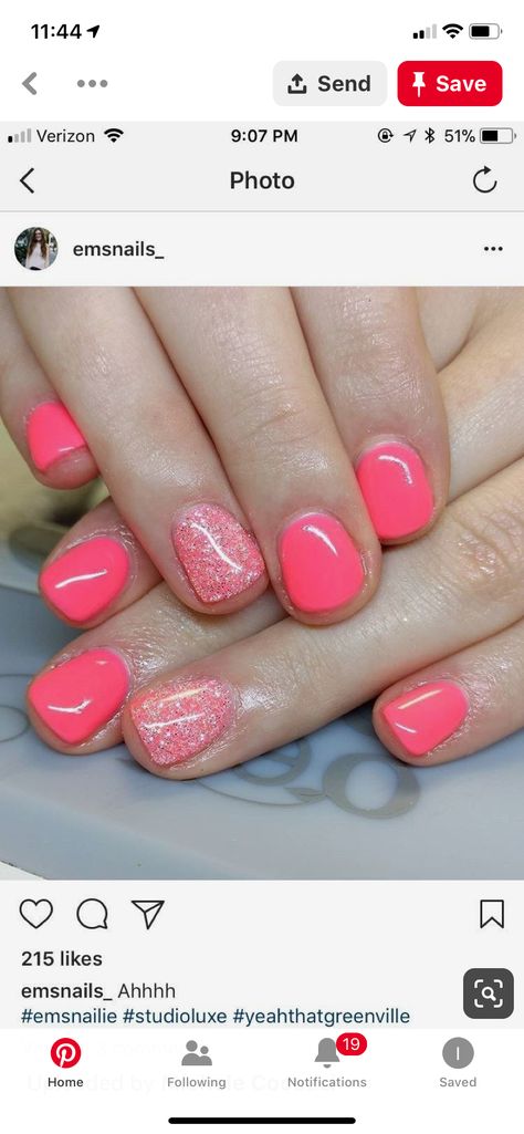 Pedicure Ideas Summer, Ideas Pedicure, Gel Manicure Colors, Pedicure Ideas, Glitter Accent Nails, Manicure Colors, Sns Nails, Summer Toe Nails, Manicure Gel