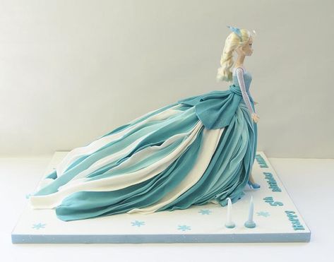 Frozen Elsa Doll Cake, Frozen Party Cake, Torte Frozen, Elsa Doll Cake, Frozen Elsa Doll, Elsa Cake, Princess Cakes, Frozen Theme Cake, Frozen Dolls