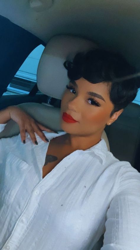 Pixie Grow Out Style Black Women, Shirt Hairstyles For Black Women, Pixie With Bangs Black Women, Cute Short Cuts For Black Women, Short Hair Outfits Black Women, Short Black Hairstyles Pixies, Short Wigs For Black Women Pixie Cuts, Short Hairstyle Black Women Round Face, Black Short Hair Cuts For Women