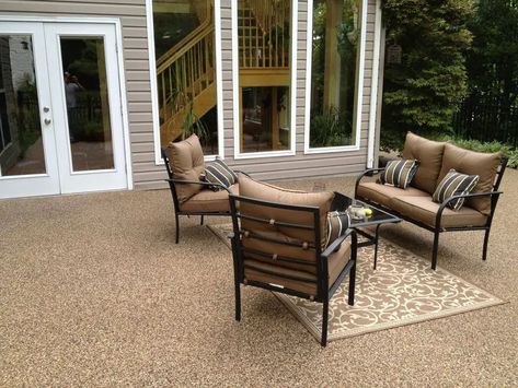 Stone Pebble Epoxy Flooring Stone Flooring Outdoor, Pebble Patio, Epoxy Concrete, Driveway Repair, Concrete Epoxy, Pebble Color, Concrete Resurfacing, Decorative Pebbles, Concrete Overlay