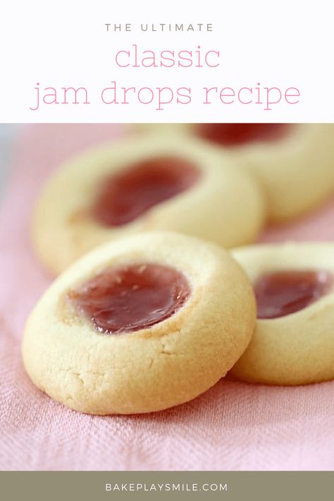 The easiest and yummiest Jam Drops recipe you’ll ever make! Fill with your favourite jam for an extra delicious treat or the perfect lunchbox filler! Jam Drops Recipe, Thermomix Biscuits, Jam Drops, Thermomix Baking, Australian Food, Awesome Recipes, Fondant Flowers, Lunch Box Recipes, Biscuit Cookies