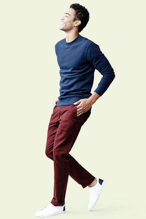 Casual Outfits For Guys, Maroon Pants Outfit, Chinos Men Outfit, Jean Top Outfits, Burgundy Chinos, Outfits For Guys, Maroon Pants, Smart Casual Menswear, Jeans Outfit Winter