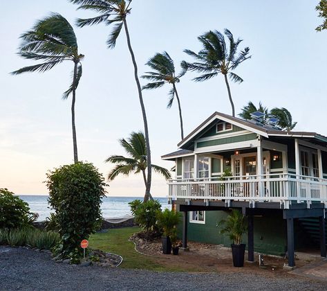 Hawaii Apartment, Hawaii Beach House, Hawaiian House, House On The Beach, Moving To Hawaii, Hawaiian Homes, Bucket List Family, The Bucket List, Hawaii Homes