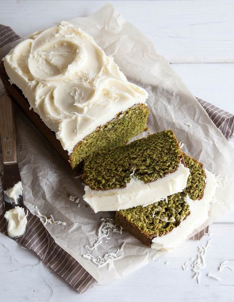 Matcha Cake Recipe, Cake With Coconut, Matcha Cake, Coconut Frosting, Matcha Recipe, A Piece Of Cake, Piece Of Cake, Matcha Tea, Tempura