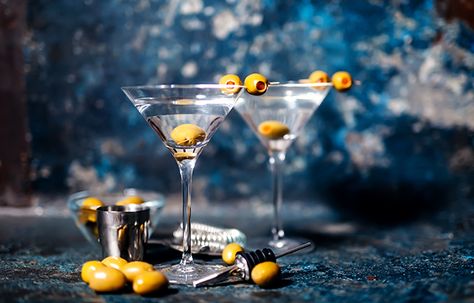 The Vodka Masters 2017 results Perfect Martini, Martini Bar, Dry Martini, Cocktail Serving, Vodka Martini, Beautiful Bars, Martini Recipes, Long Drink, Bar Set Up