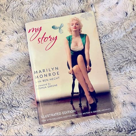 My story Marilyn Monroe illustrated edition. My Story Marilyn Monroe, Marilyn Monroe Books, Carry On Book, Memoir Books, Unread Books, My Story, The Real World, Book Aesthetic, Marilyn Monroe