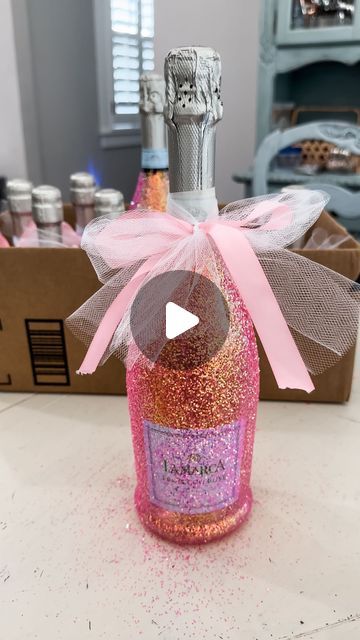 Amy Draper Darley on Instagram: "Sparkle up any celebration with glittery prosecco bottles! ✨🍾 This project turned out so cute & was EXTREMELY easy to do!! Perfect for birthdays or any occasion—just switch up the glitter! 

#DIYPartyIdeas #GlitterProsecco #ModPodgeMagic #DIYGiftIdeas #DIY #DIYGift #Wine #WineBottleGift #EasyGiftIdea #GiftIdea #GiftsForHer #PartyDecor #DIYPartDecor 

Comment SHOP below to receive a DM with the link to shop this post on my LTK ⬇ https://liketk.it/4QcAh #ltkparties #ltkvideo" How To Decorate Wine Bottles As Gifts, Decopage Ideas Wine Bottles, Glitter Bottle Diy Alcohol, Glitter Bottle Diy, Glam Bottles, Mod Podge Glitter, Glitter Wine Bottles, Glitter Bottle, Glitter Spray