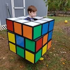 Rubiks Cube Costume, Rubric Cube, 80s Halloween Costumes, Box Costumes, Rubix Cube, Hallowen Costume, Homemade Costumes, Group 3, Group Costumes