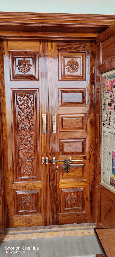 Double Main Door, Sagwan Wood Door Design, Space Saving Furniture Tiny Houses, बेडरूम डिजाइन, Main Door Design Photos, Plaster Ceiling Design, Pooja Door Design, Pop Design For Roof, Wooden Double Doors