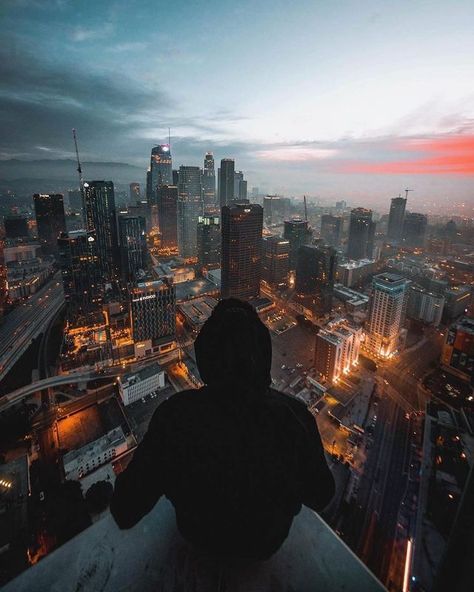 Sitting On The Edge, Building Photography, City At Night, Alone Photography, Beautiful Wallpapers Backgrounds, City Wallpaper, City Photography, Downtown Los Angeles, Parkour