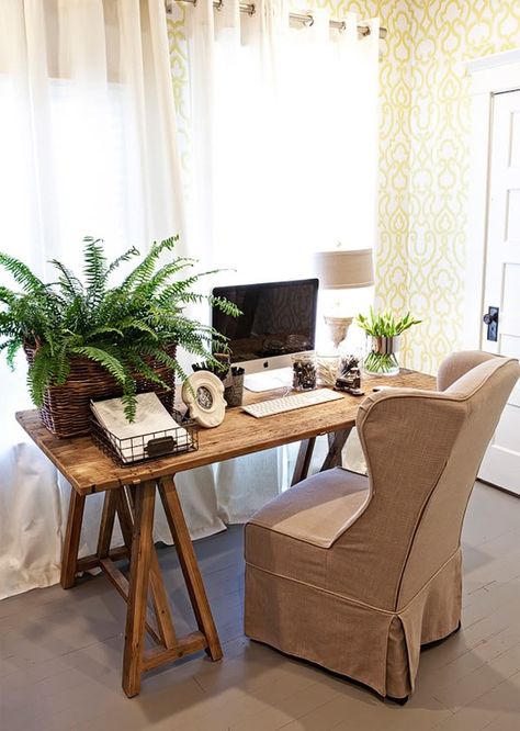 simple rustic in home office, love the cozy chair & that fern! Farmhouse Office Decor, Office Nook, Home Office Space, Farmhouse Homes, A Desk, Style At Home, Office Inspiration, Home Office Design, A Chair