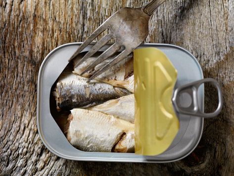 Sardine Recipes Canned, Can Of Sardines, Sardine Recipes, Anchovies, Food Source, Red Meat, Fish And Seafood, Omega 3, Fish Recipes