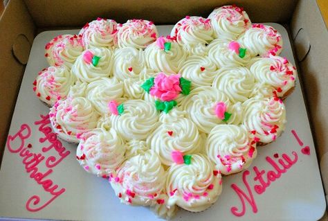 Birthday on valentine's day cupcakes Best Birthday Cupcakes, Valentines Cakes And Cupcakes, Cake For Mom, Birthday Cake Tutorial, Pull Apart Cupcake Cake, Pull Apart Cake, Birthday Cake For Mom, New Birthday Cake, Cupcakes Birthday