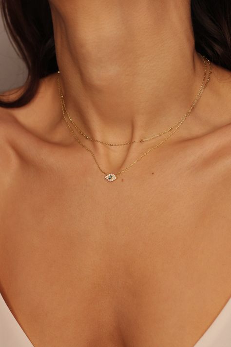 Thick Gold Chain, Evil Eye Necklace Gold, Gold Chain Choker, Diamond Evil Eye, Dainty Choker, Layered Necklace Set, Beautiful Items, Evil Eye Pendant, Chain Choker Necklace