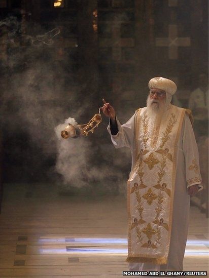 incense during the Mass - This is what I mean ... along candles burning ... 7 Sacraments, Coptic Orthodox Church, Holy Orders, Pope Shenouda, New Pope, Christian Photos, 4 October, Eastern Orthodox Church, Eastern Orthodox