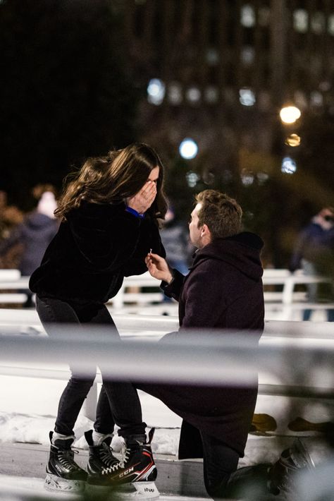 Ice Skating Proposal, Ice Skating Aesthetic Couple, Fake Dates And Ice Skates Aesthetic, Hockey And Ice Skating Couple, Ice Skating Engagement Photos, Proposal Aesthetic, Proposal Pictures, Skating Aesthetic, Engagement Season