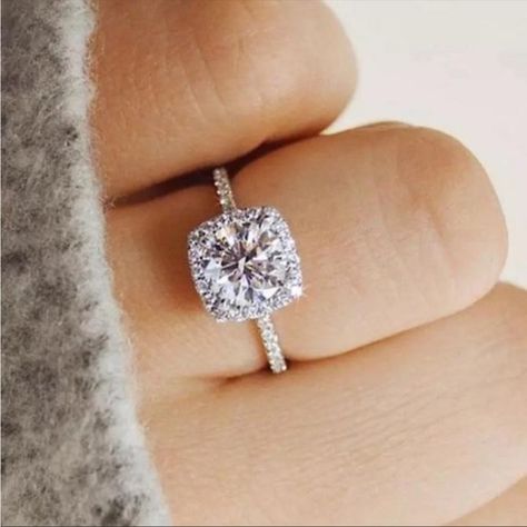 Diamond Engagement Band, Silver Diamond Ring, Engagement Band, Vintage Style Jewellery, Makeup Photography, Stud Set, Engagement Bands, Heart Wedding, Halo Diamond Ring