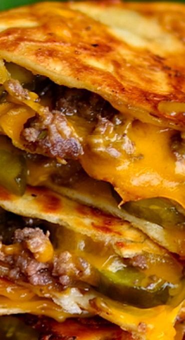 Cheeseburger Quesadillas Cheeseburger Quesadillas, Cheeseburger Quesadilla, Quesadilla Recipes Easy, Quesadilla Maker, Quesadilla Recipe, Quesadilla Recipes, Where's The Beef, Hamburger Recipes, Sandwiches And Wraps