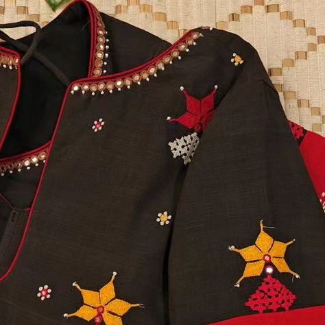 Kutch Work Designs Blouses, Kutch Work Designs, Cotton Saree Blouse Designs, Embroidered Patterns, Elephant Colour, Cotton Blouse Design, Simple Saree Designs, Kutch Work, Simple Kurta Designs