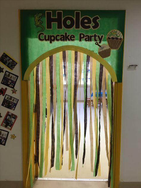 5th Grade Reading, Novel Study, Themed Cupcakes, Novel Studies, Cupcake Party, Fifth Grade, 5th Grades, 5th Grade, Classroom Ideas