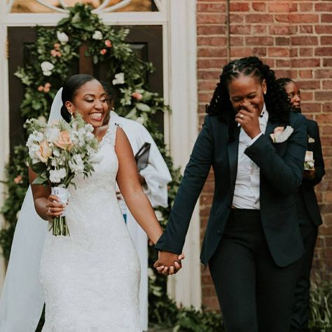 Modern Lesbian Weddings (@dancingwithher) on Instagram: “Those 'you're my wife' feelings   Captured by @ezklphotography @______a__b______” Wlw Wedding, Lesbian Weddings, Jackson Hole Wedding, Queer Weddings, Wedding Instagram, Woman Loving Woman, Lgbt Wedding, Two Brides, Lgbtq Wedding