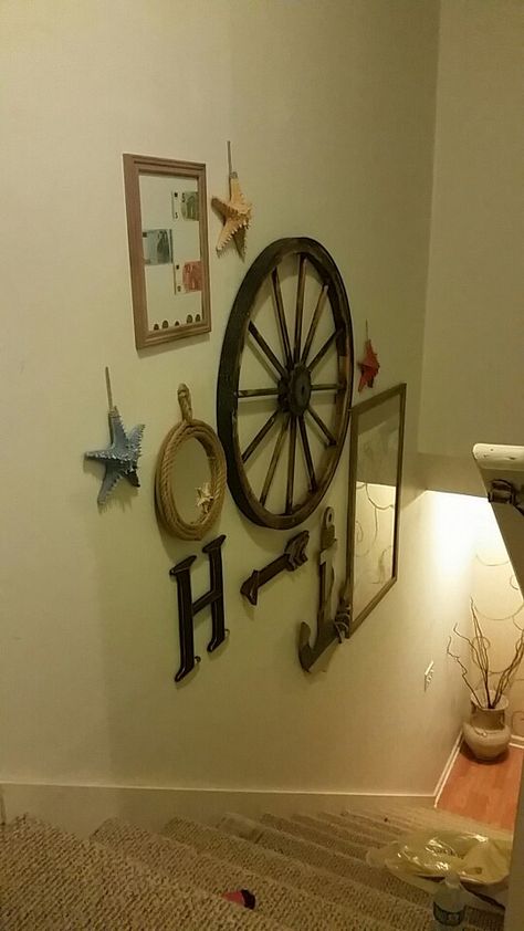 Wagon wheel wall Wagon Wheel Wall Decor, Wagon Wheel Wall Decor Ideas, Wagon Wheel Decor Indoor Wall Ideas, Wagon Wheel Decor Indoor, Farmhouse Western Decor, Rustic Wall Decor Diy, Wagon Wheel Decor, Antique Wagon, Chic Home Design