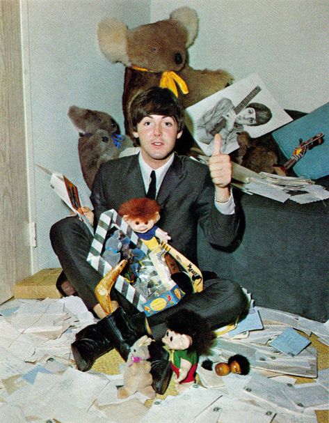 Beatles Photos, Beatles Pictures, Sir Paul, King Of Pop, The Fab Four, Troll Dolls, Creepy Dolls, Ringo Starr, George Harrison