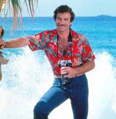 Another popular look for men beginning in the early 1980s was the Hawaiian shirt, as worn by Tom Selleck, star of television's enormously popular detective series Magnum, P.I. 1980s Fashion Men, Katharine Ross, Magnum Pi, Tom Selleck, Practical Fashion, Vintage Hawaii, 1980s Fashion, Hawaiian Print, Aloha Shirt