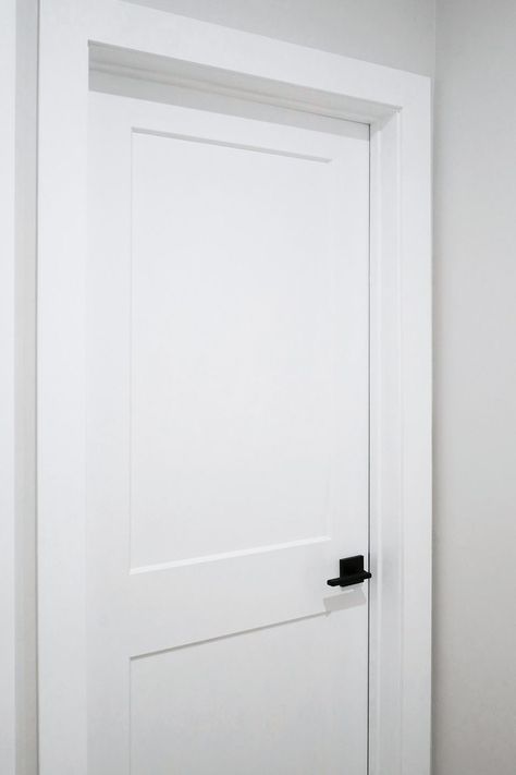 Interior Doors White Modern, White Door With Black Handle, White Doors With Black Handles, Black Door Handles On White Doors, White Door Black Handle, White Doors Black Hardware, White Door Black Hardware, White Room Door, White Interior Doors With Black Hardware