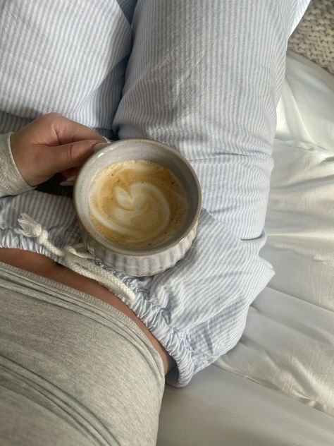 Coffee At Home Aesthetic, Clean Girl Pfp, Coffee In Bed Aesthetic, Coffee Pajamas, Morning Coffee Aesthetic, Coffee Mornings, Sunday Morning Coffee, Morning Cuddles, Striped Linen Pants