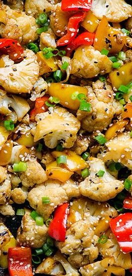 Cauliflower And Peppers Recipes, Sesame Cauliflower, Easy Healthy Side Dishes, Cauliflower Stir Fry, Cauliflower Recipes Healthy, Low Carb Side, Easy Cauliflower, Delicious Clean Eating, Eating Better