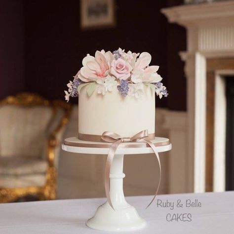 Single Tier Wedding Cake, Wedding Cakes One Tier, Belle Cake, Single Tier Cake, Spring Wedding Cake, Pretty Wedding Cakes, Small Wedding Cakes, Groom Wedding Cakes, Brighton Uk