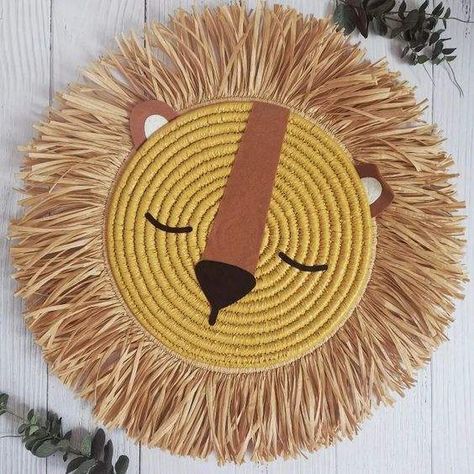 Basket Macrame, Macrame Circle, Home Decor Macrame, Wall Basket Decor, Indoor Playroom, Art Macramé, Basket Decor, Wicker Wall, Felt Crafts Diy