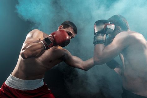 Smoky Background, Boxer Training, Thai Boxer, Red Boxing Gloves, Male Boxers, Boxing Classes, Female Boxers, Professional Boxer, Female Fighter