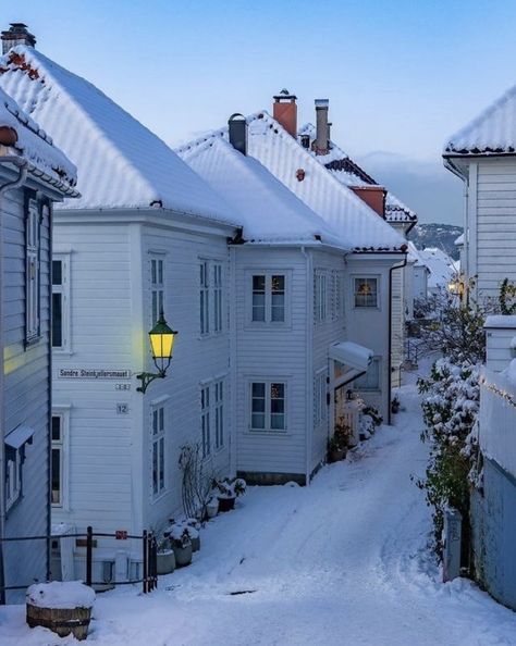 Norway Trip, Winter Aesthetics, Find Your People, Bergen Norway, I Love Winter, Winter Love, Winter Vibes, Winter Scenery, Wonderful Life