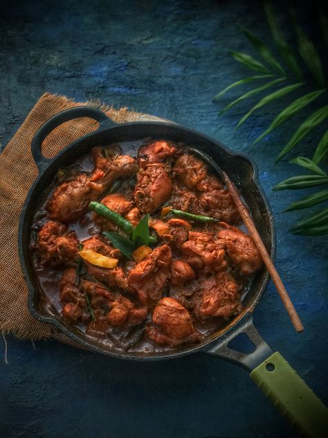 Kerala chicken curry or chicken roast Kerala Chicken Recipes, Kerala Chicken Curry, Nonveg Recipes, Chicken Curry With Coconut Milk, Curry With Coconut Milk, Marinate Chicken, Kerala Food, Coconut Milk Curry, Chicken Curry