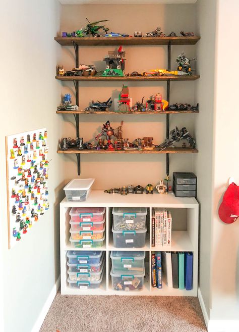 Kids Lego Storage, Lego Display Shelf, Lego Organizer, Big Kids Playroom, Lego Storage Organization, Display Shelf Design, Lego Storage Ideas, Downstairs Ideas, Lego Table Diy