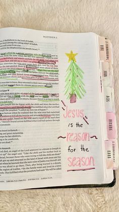 Marlee Core, Christmas Bible Journaling, Bible Notes Ideas, Bible Annotations, Bible Goals, Diy Prayer Board, Bible Highlighting, Church Outfit Ideas, Journal Bible Quotes