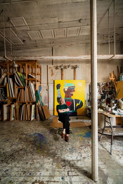 A look inside New York’s historic artist lofts, the last of their kind Art Loft Apartment, Art Studio Industrial, Nyc Artist Loft, Artist Warehouse, Artist Loft Apartment, Loft Art Studio, New York Art Studio, New York Loft Apartment, Artist Apartment