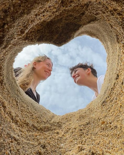 Friendships like this >>>> 🤍☀️🌊 ~ #beachday #friendship #summervibes #sandheart #blogger #holidays #happymoment #girlstrip #friends Heart Sand Picture, Sand Pictures, Summer Pictures, Happy Moments, May 17, The Sand, Girls Trip, Beach Day, Couple Goals