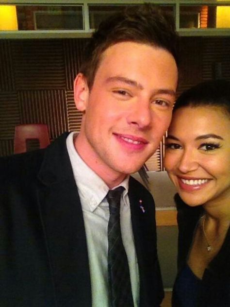 Finn & Santana Glee Season 4, Finn Glee, Naya Rivera Glee, Glee Cory Monteith, Finn Hudson, Glee Fashion, Glee Club, I Love Cinema, Naya Rivera