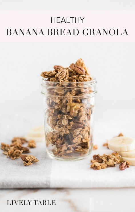 This healthy banana bread granola made with no added sugar is the perfect breakfast or snack recipe for using up ripe bananas! #glutenfree #dairyfree #vegan #bananabread #banana #granola #healthygranola #healthysnack #bananagranola Nut Granola Recipe, Banana Bread Granola, Banana Granola, Nut Granola, Granola Healthy, Healthy Banana Bread, Healthy Banana, Banana Nut Bread, Ripe Bananas